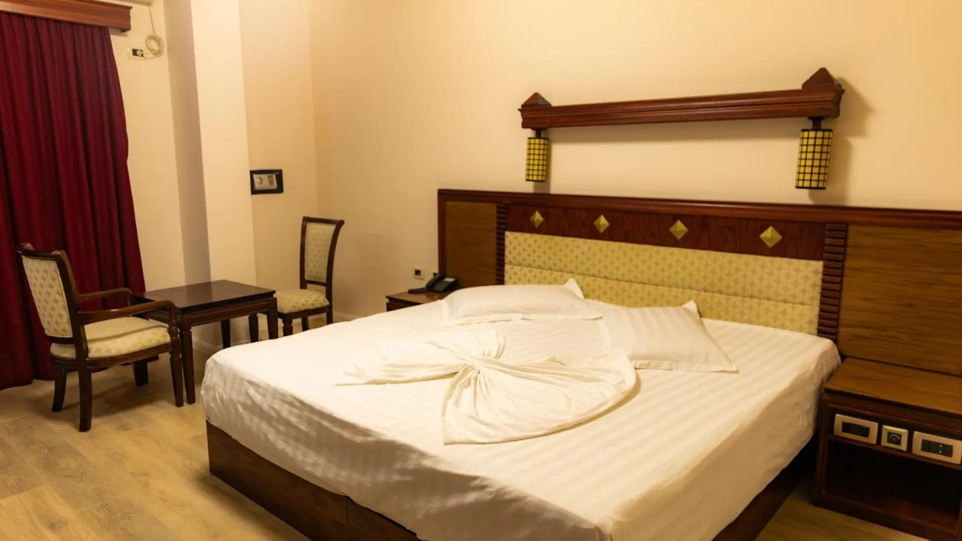 Hotel Univers Lac Fushe Milot