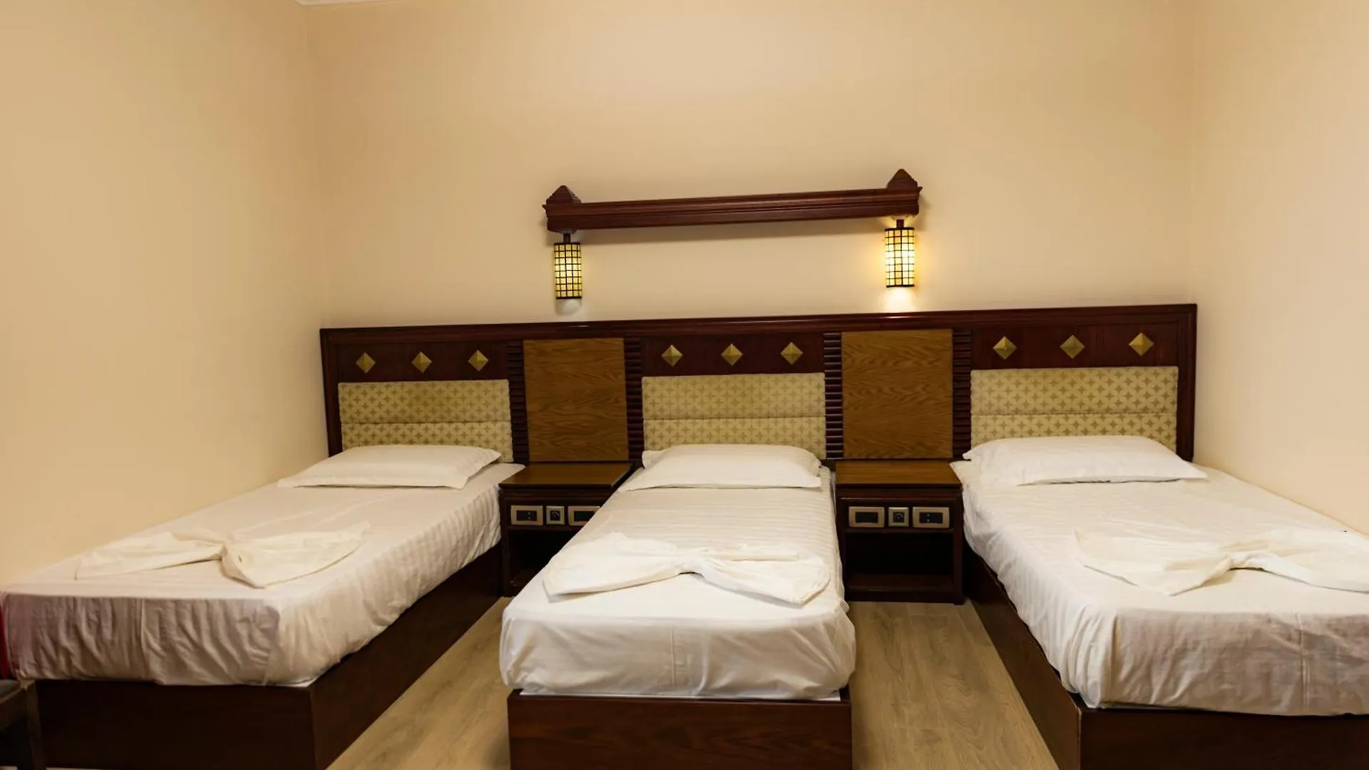 Hotel Univers Lac Fushe Milot
